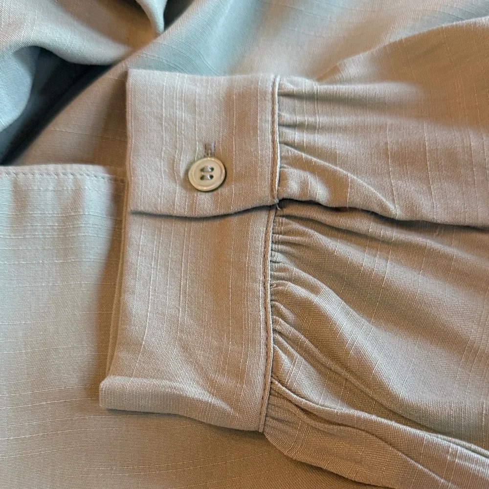 Urban Outfitters Mint Green Hoodie Blouse - Picture 3 of 5